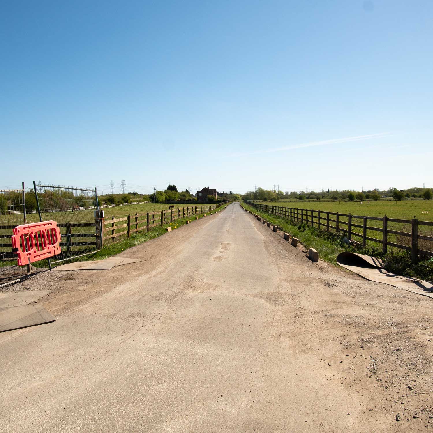Farm and Rural Earthworks 3 long dry country lane example 2026 01 09 14 25 07 utc
